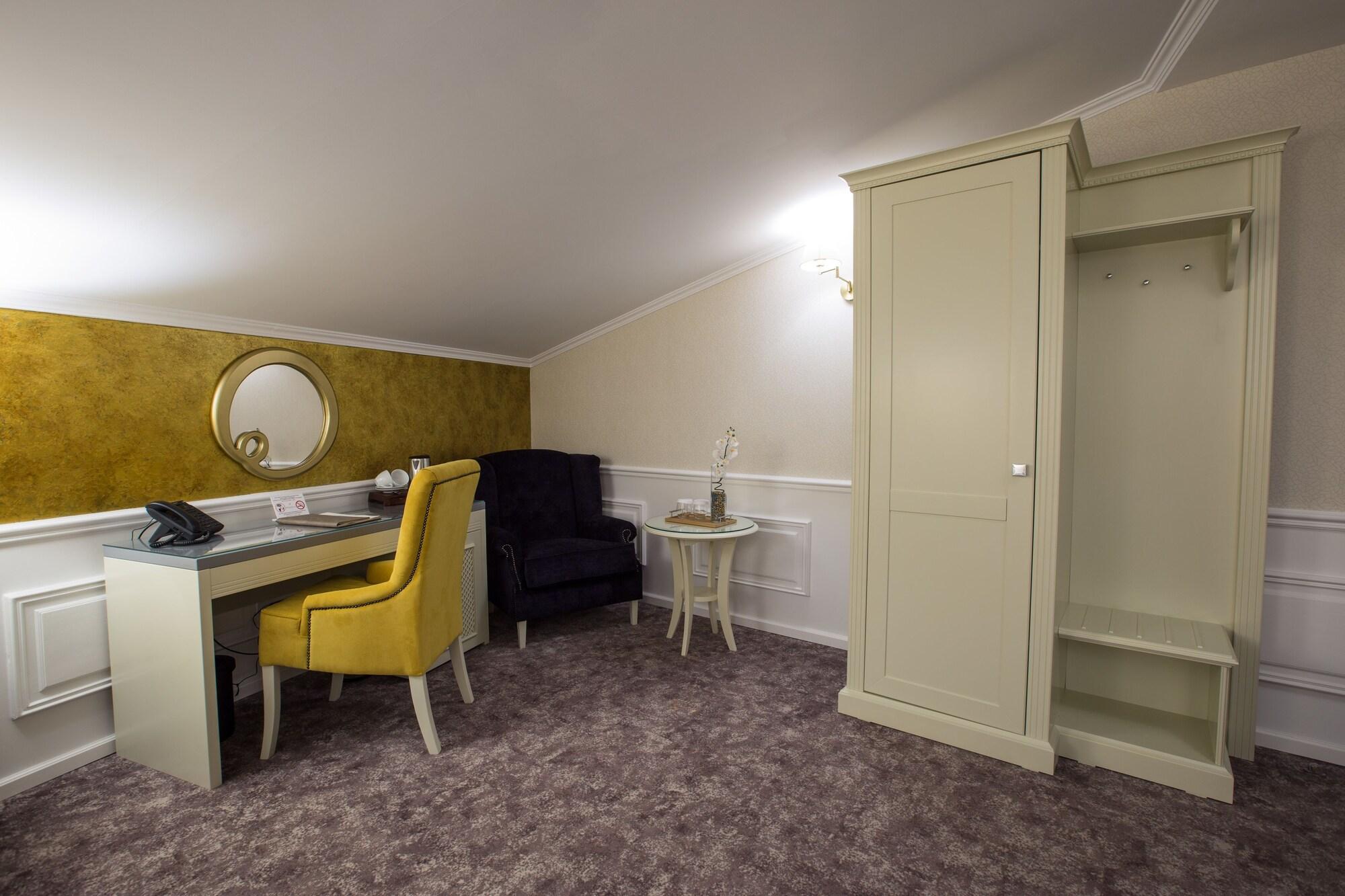 Peninsula Boutique Hotel Constanta Exterior photo